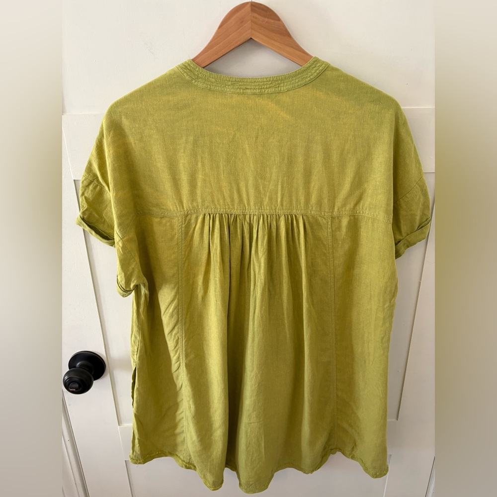 Free People Get Away With Me Tunic in Frosted Fern. Size Small. - Picture 3 of 16